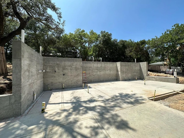 686328be50274f-UI382113527